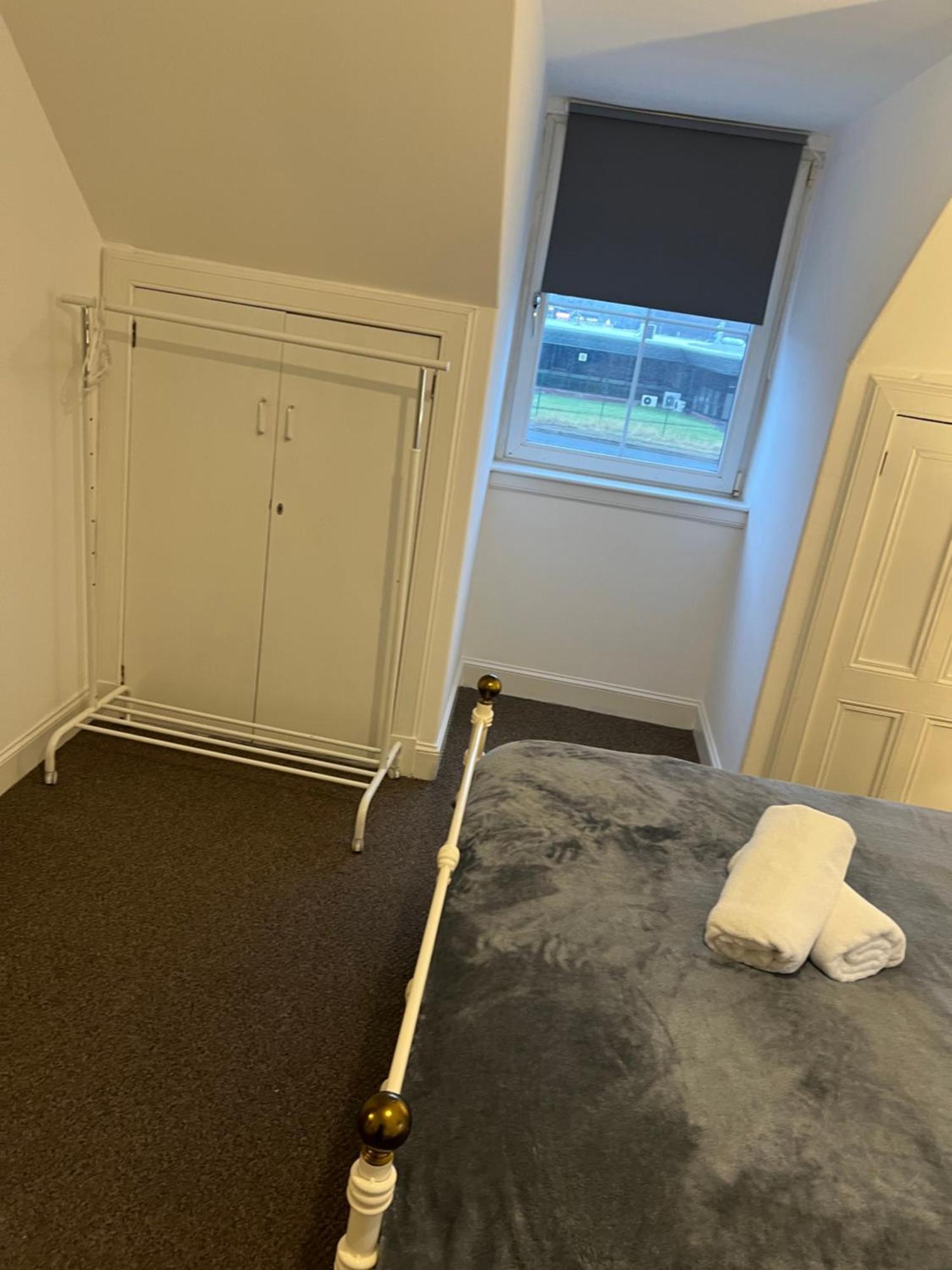4 Bed Bungalow Near Airport Edimburgo Esterno foto
